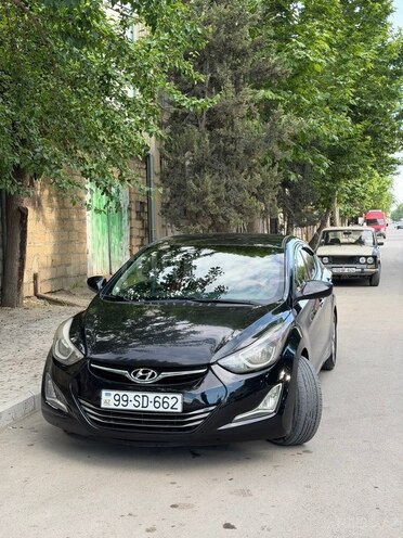Hyundai Elantra-1