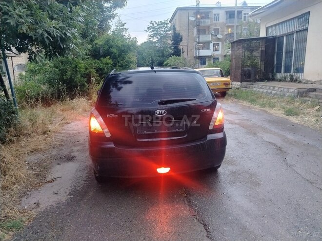 Kia Rio-10