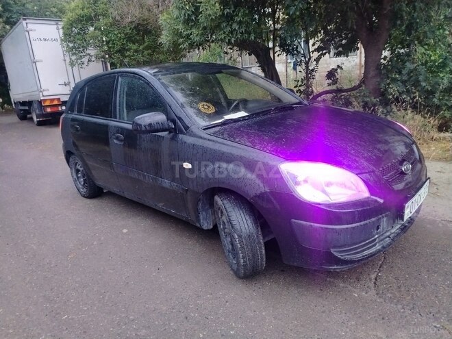 Kia Rio-12