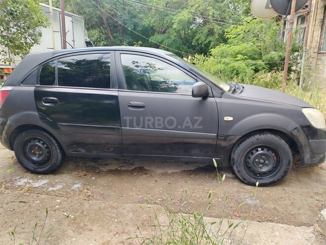 Kia Rio-4