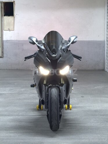 BMW S 1000 RR-1