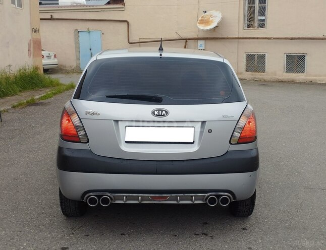 Kia Rio-4