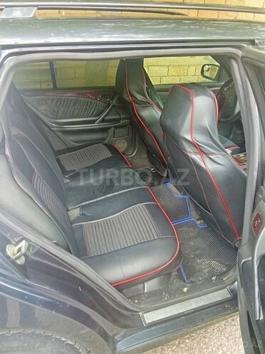 Mercedes E 240-8