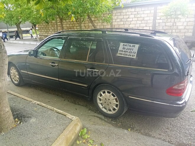 Mercedes E 240-5
