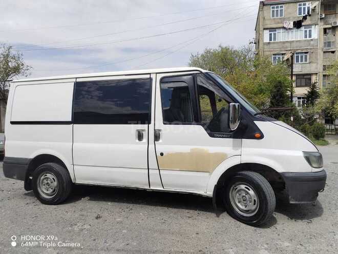 Ford Transit-8