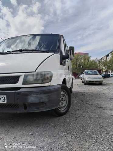 Ford Transit-7
