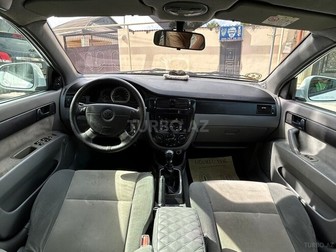 Daewoo Gentra-8
