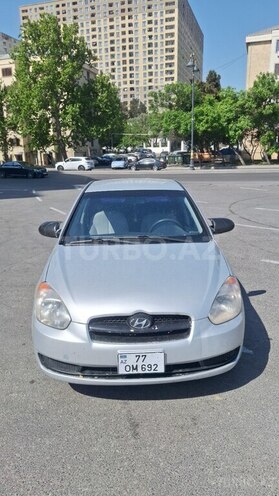 Hyundai Accent-1