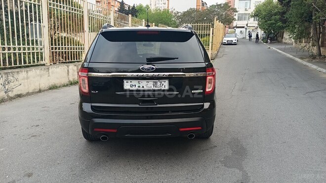 Ford Explorer-6