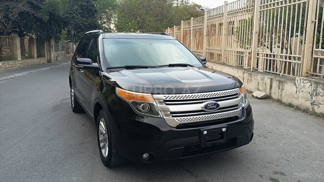 Ford Explorer-5