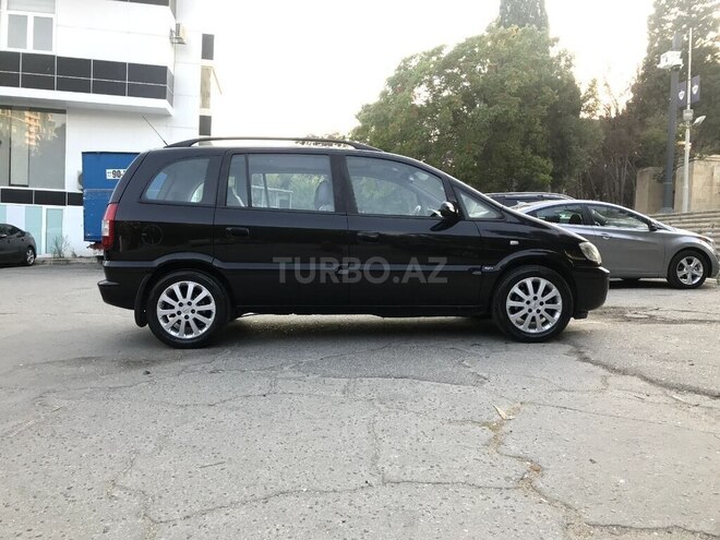 Opel Zafira-20