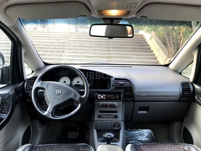 Opel Zafira-7