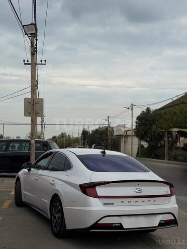 Hyundai Sonata-11