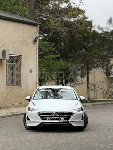 Hyundai Sonata-1