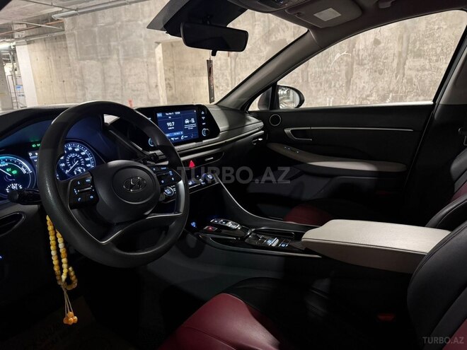 Hyundai Sonata-6