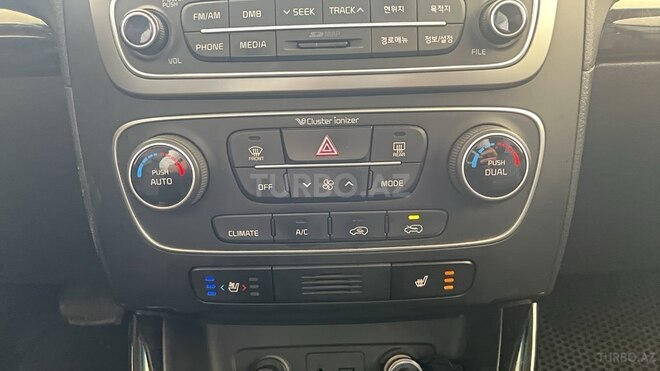 Kia Sorento-10