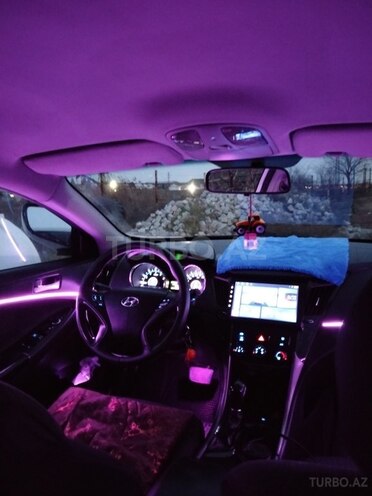 Hyundai Sonata-8