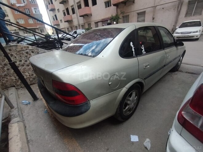 Opel Vectra-9