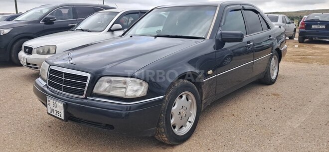 Mercedes C 200-1