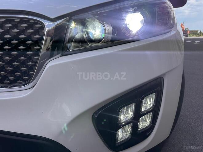 Kia Sorento-16