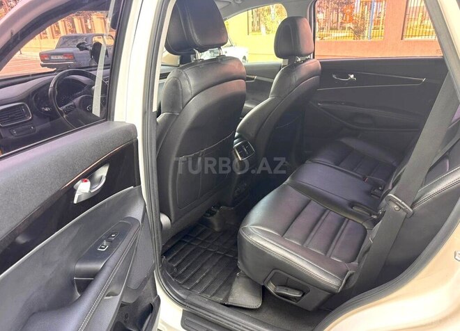 Kia Sorento-10