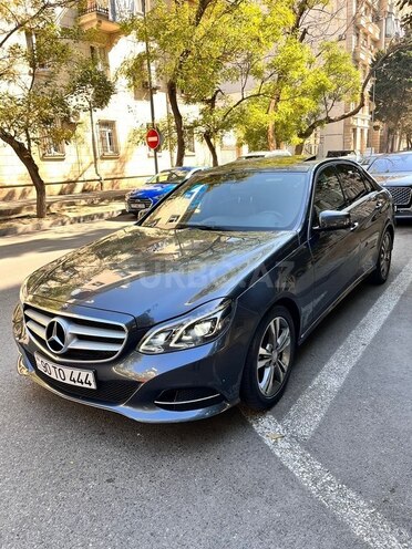 Mercedes E 220-3