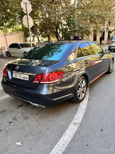 Mercedes E 220-6