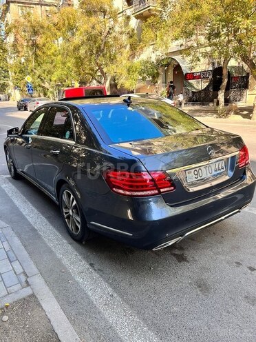 Mercedes E 220-5
