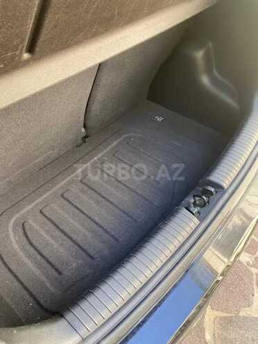 Hyundai i10-13
