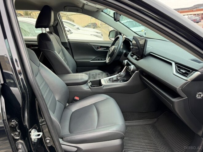 Toyota RAV4-4