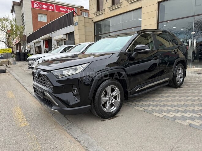 Toyota RAV4-6