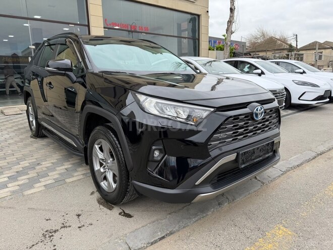 Toyota RAV4-9