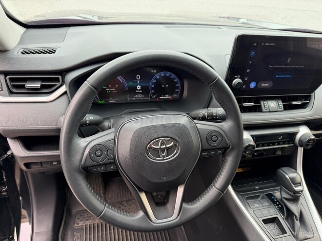 Toyota RAV4-15