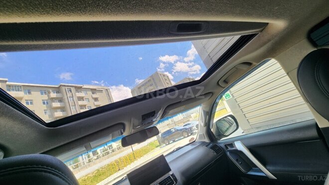 Toyota Land Cruiser Prado-5