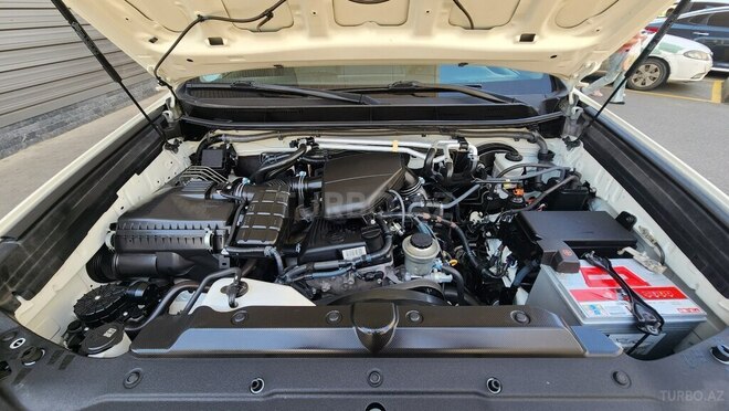 Toyota Land Cruiser Prado-16