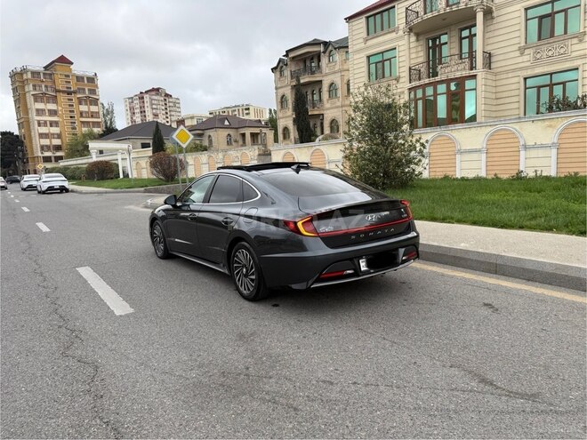 Hyundai Sonata-6