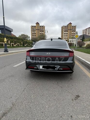 Hyundai Sonata-9
