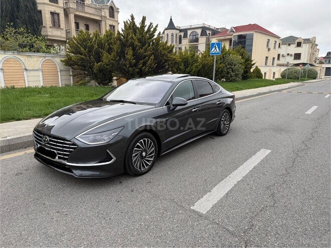 Hyundai Sonata-2