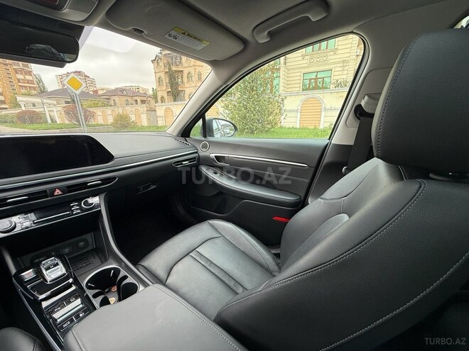 Hyundai Sonata-13