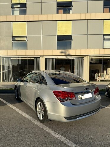 Chevrolet Cruze-6