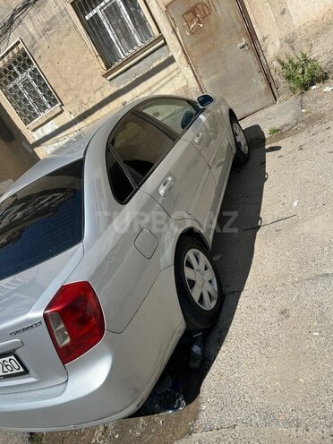 Chevrolet Lacetti-3