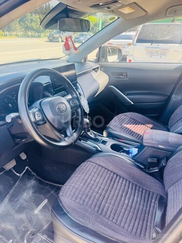 Toyota Corolla Cross-8