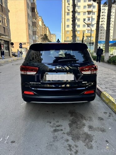 Kia Sorento-4