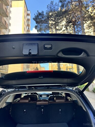 Kia Sorento-8