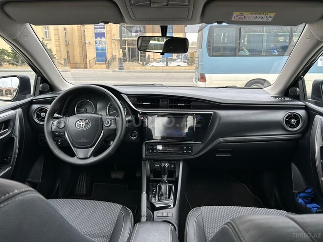 Toyota Corolla-16