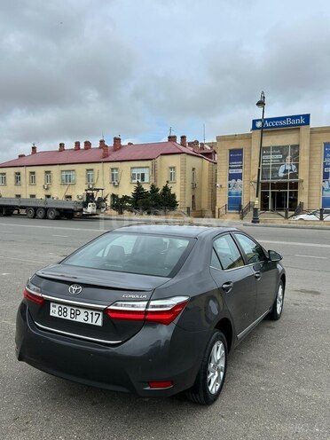 Toyota Corolla-9