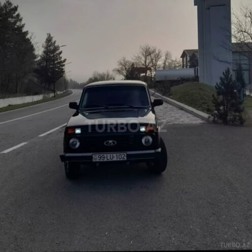 LADA (VAZ) Niva-8