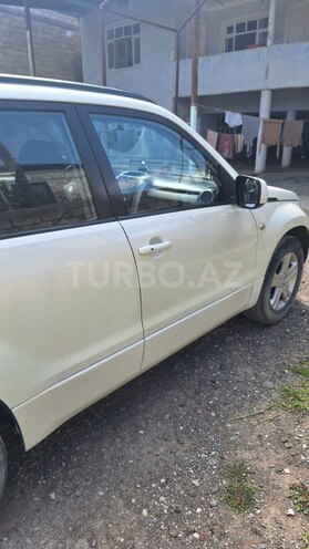 Suzuki Grand Vitara-10