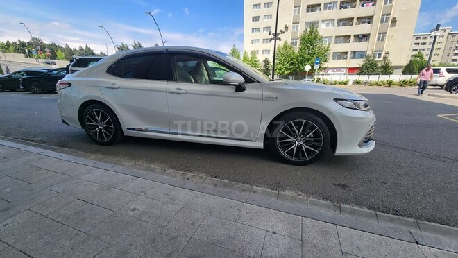 Toyota Camry-3
