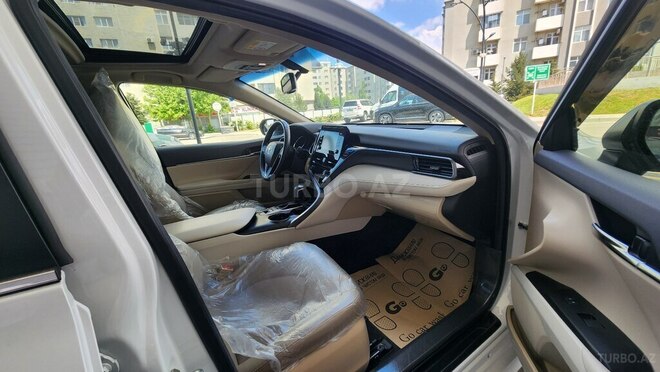 Toyota Camry-6